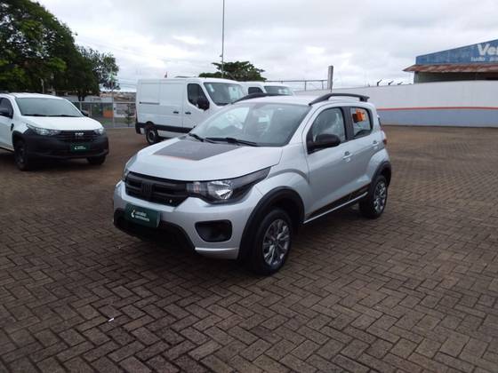 FIAT MOBI 1.0 EVO FLEX TREKKING MANUAL FIAT MOBI 1.0 EVO FLEX TREKKING MANUAL